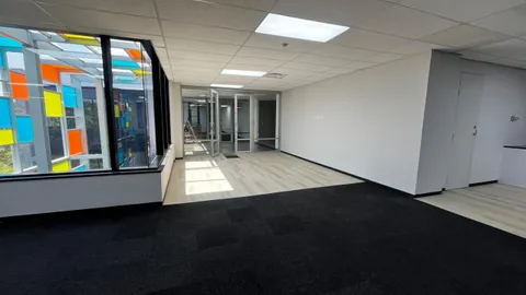 WhatsApp Image 2025-11-18 at 09.05.27.